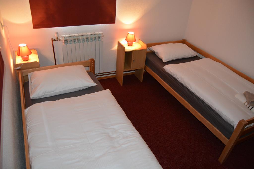 Hostel Denal Sarajevo Chambre photo
