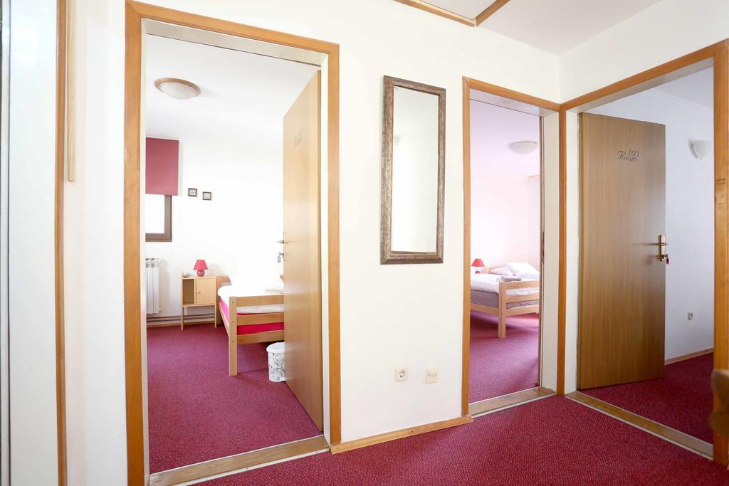 Hostel Denal Sarajevo Extérieur photo