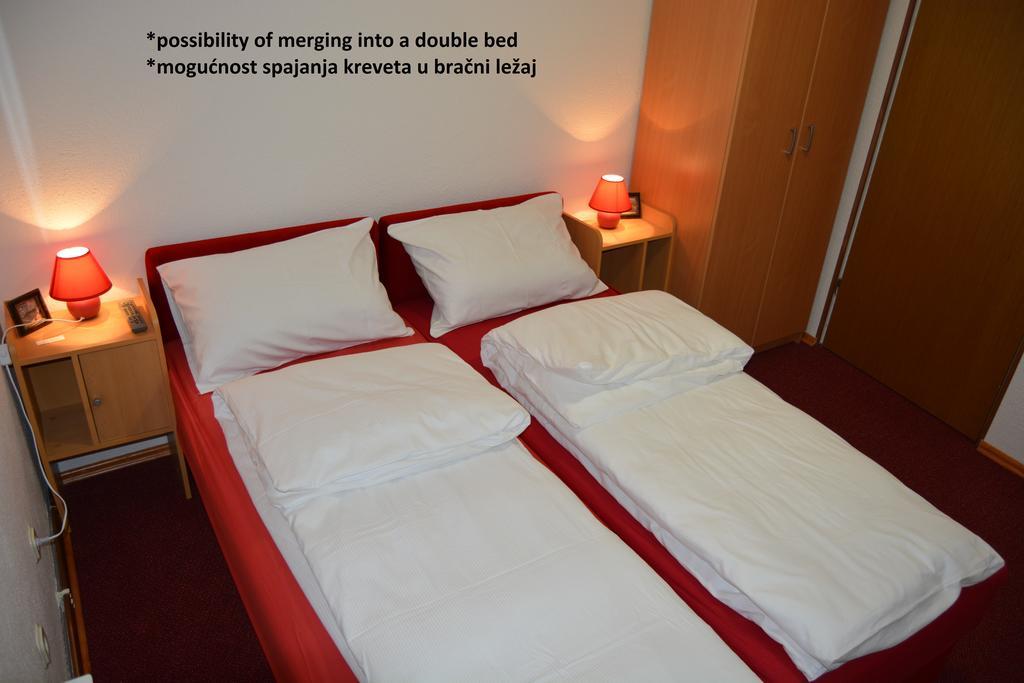 Hostel Denal Sarajevo Extérieur photo