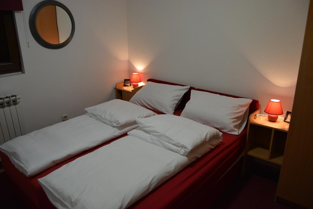 Hostel Denal Sarajevo Extérieur photo