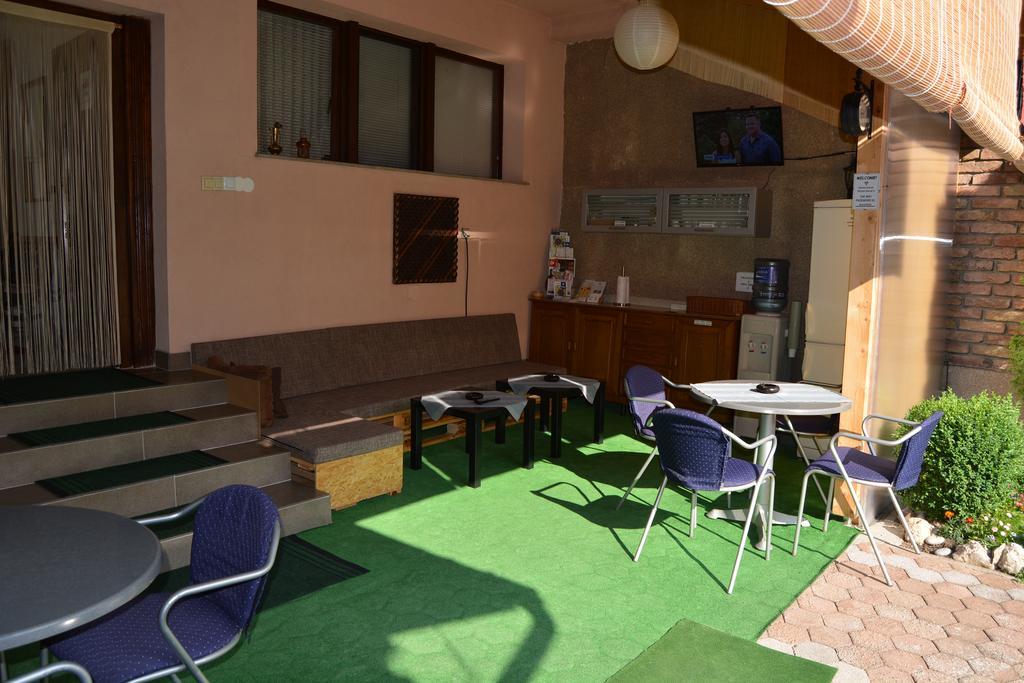 Hostel Denal Sarajevo Extérieur photo
